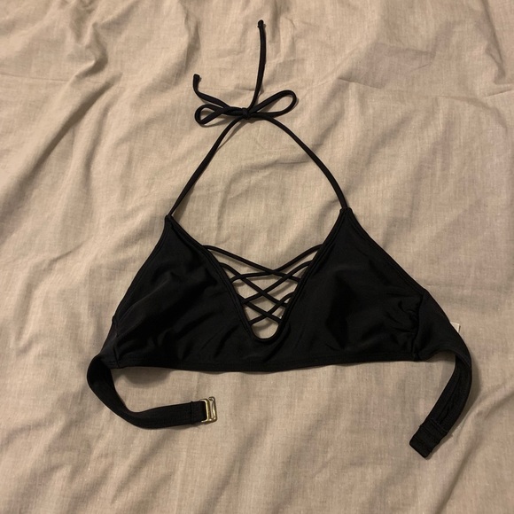 criss cross front bikini top